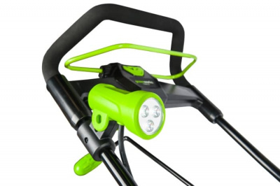 Снегоуборщик аккумуляторный Greenworks 2600007UG , 40V, 51 см, бесщеточный, с 1хАКБ 5 Ач и ЗУ