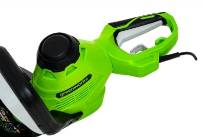 Кусторез Greenworks GHT7068, 220v, 68 см, 700 Вт (сетевой)